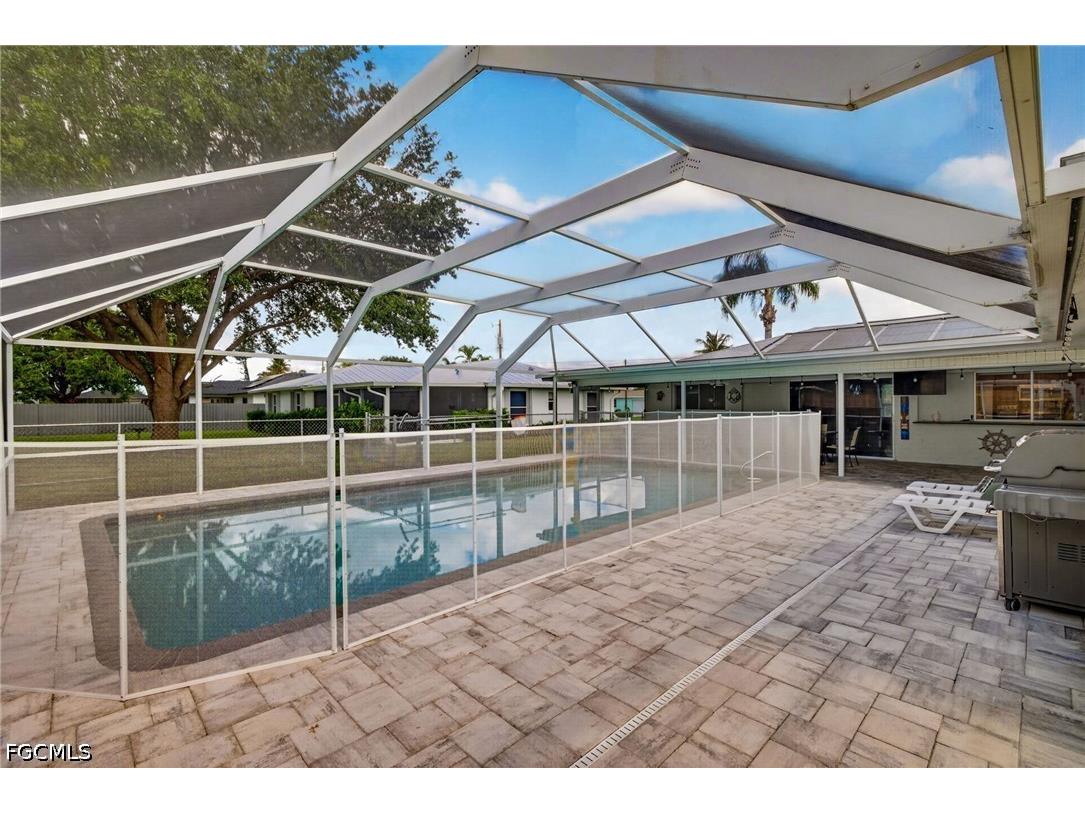 712 SE 32nd Terrace Cape Coral FL 33904 2026022335 image41