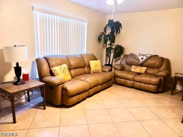 712 SE 47th Street #LEFT SIDE Cape Coral FL 33904 2026024709 image2