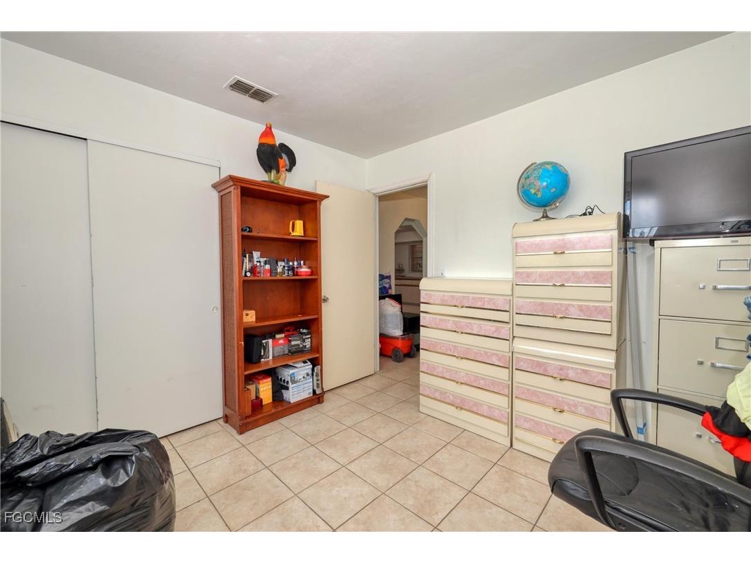 712 SE 8th Street #A Cape Coral FL 33990 2025003692 image19