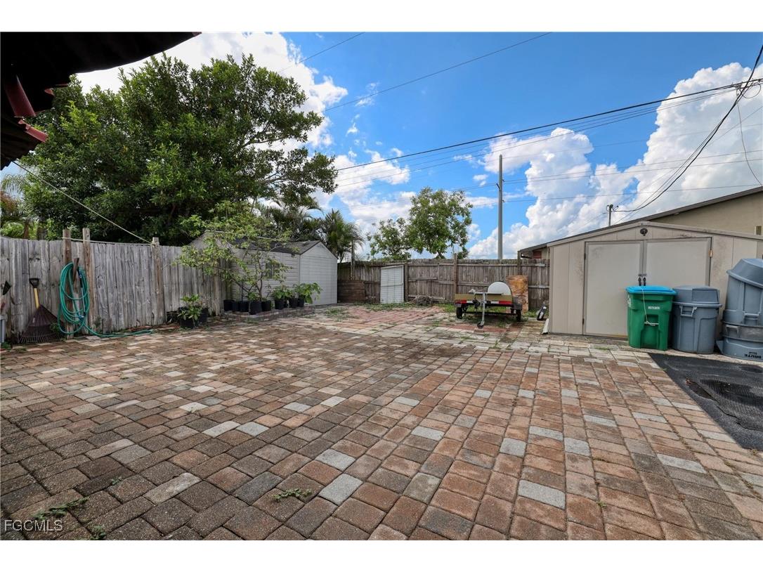 712 SE 8th Street #A Cape Coral FL 33990 2025003692 image24