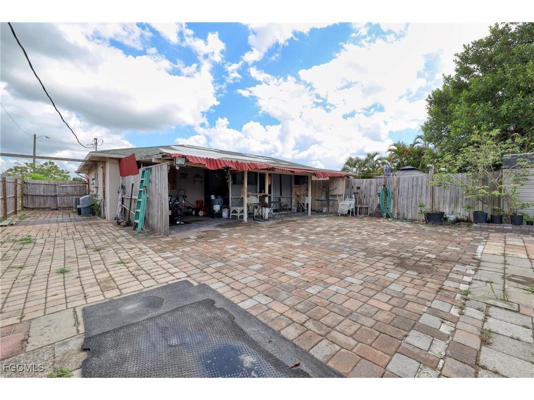 712 SE 8th Street #A Cape Coral FL 33990 2025003692 image27