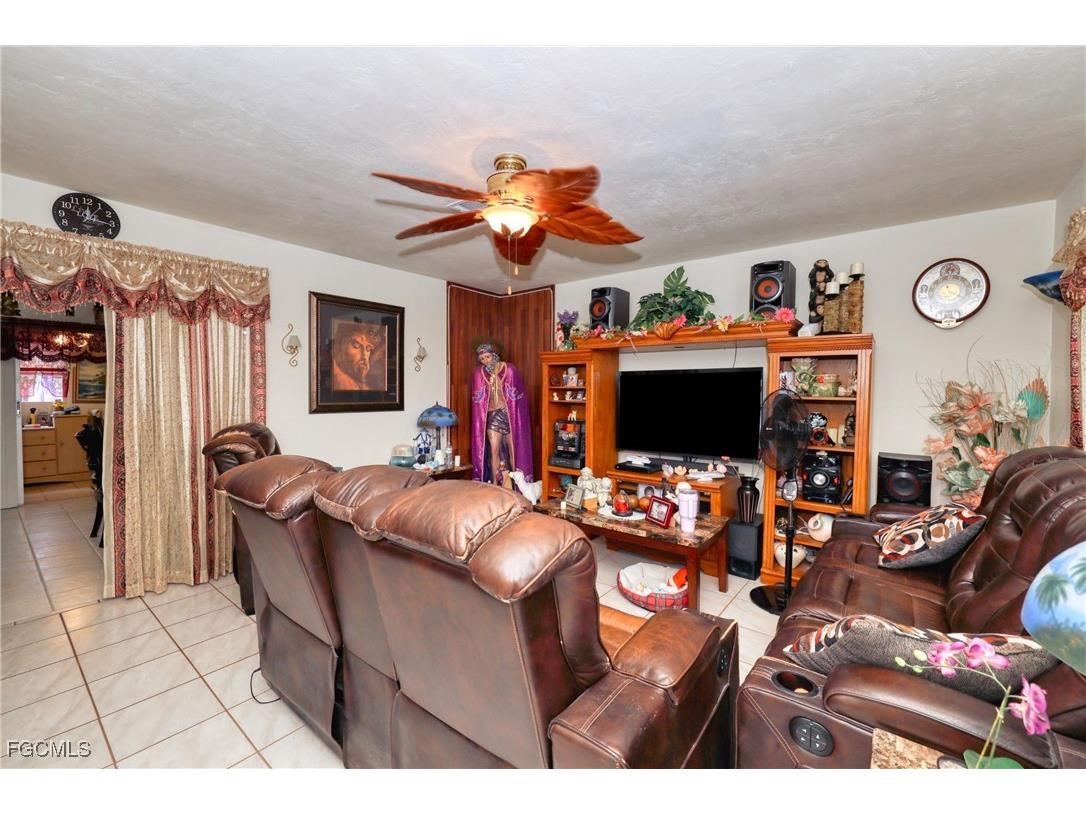 712 SE 8th Street #A Cape Coral FL 33990 2025003692 image31