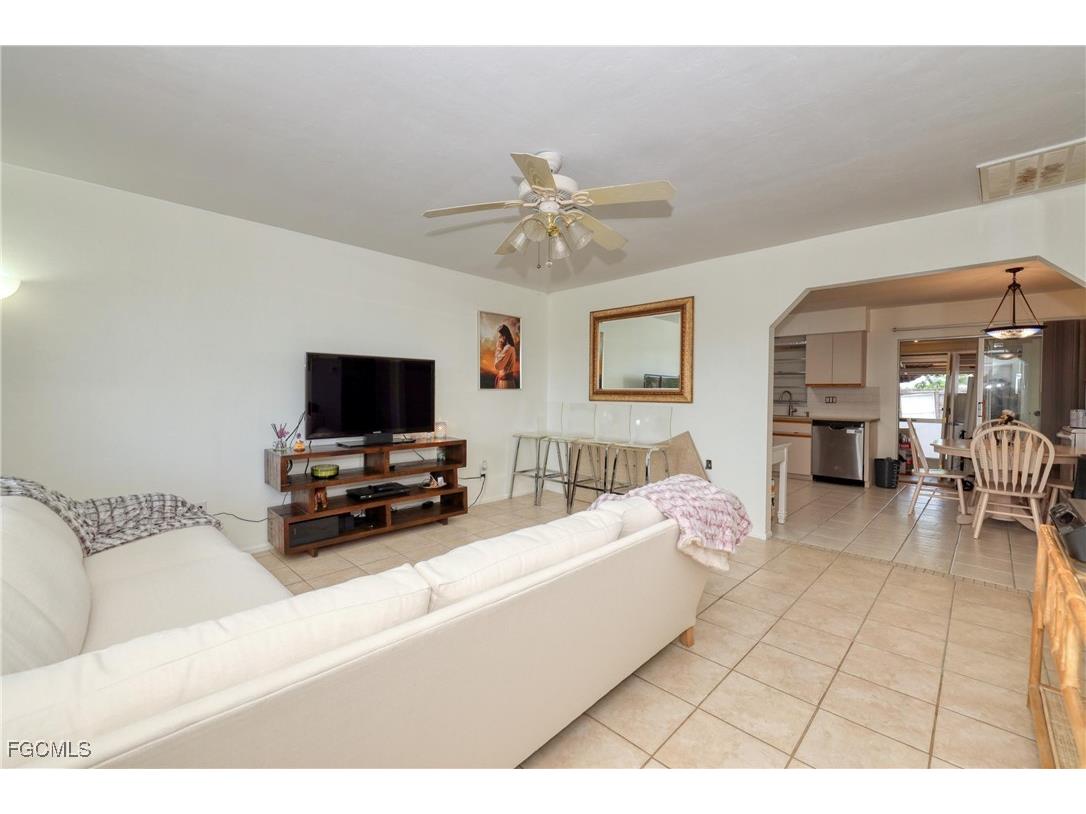 712 SE 8th Street #A Cape Coral FL 33990 2025003692 image9