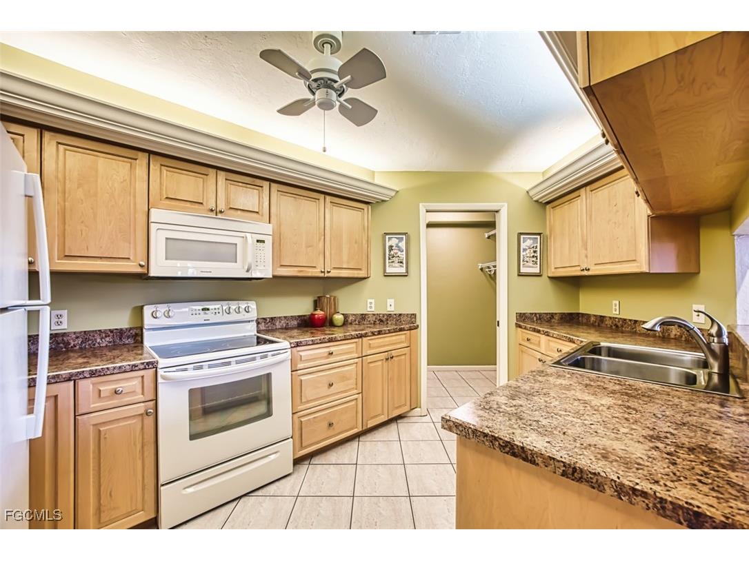 7121 Golden Eagle Court #612 Fort Myers FL 33912 2025010778 image10