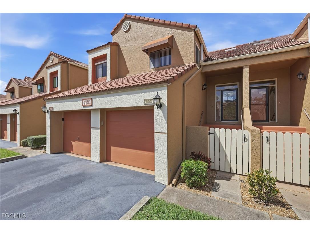 7121 Golden Eagle Court #623 Fort Myers FL 33912 2026012010 image2
