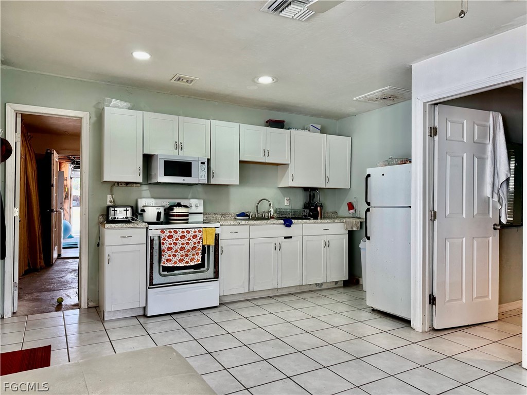 7123 Shannon Boulevard Fort Myers FL 33908 2026008255 image35