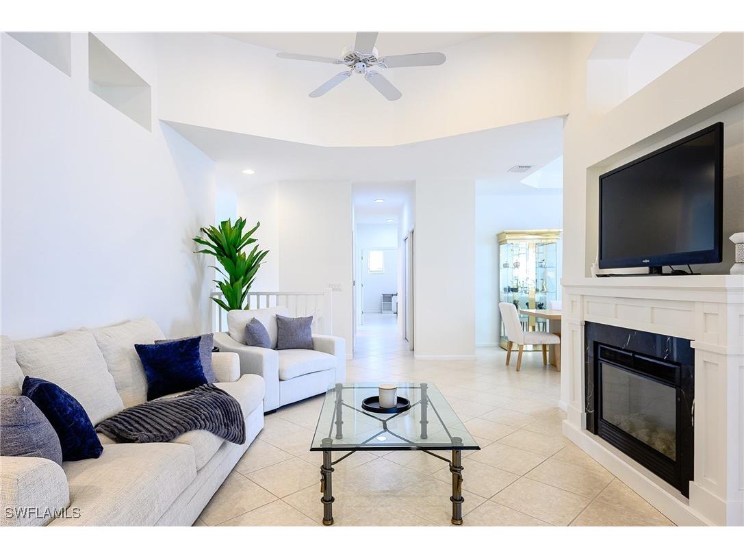 7127 Blue Juniper Court #201 Naples FL 34109 226000086 image3