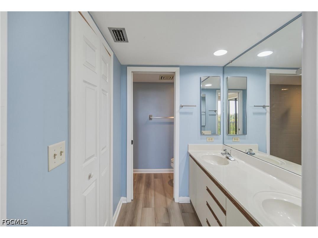 7129 Lakeridge View Court #203 Fort Myers FL 33907 2026028524 image10