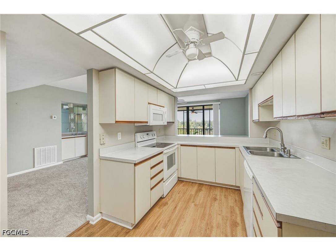 7129 Lakeridge View Court #203 Fort Myers FL 33907 2026028524 image7