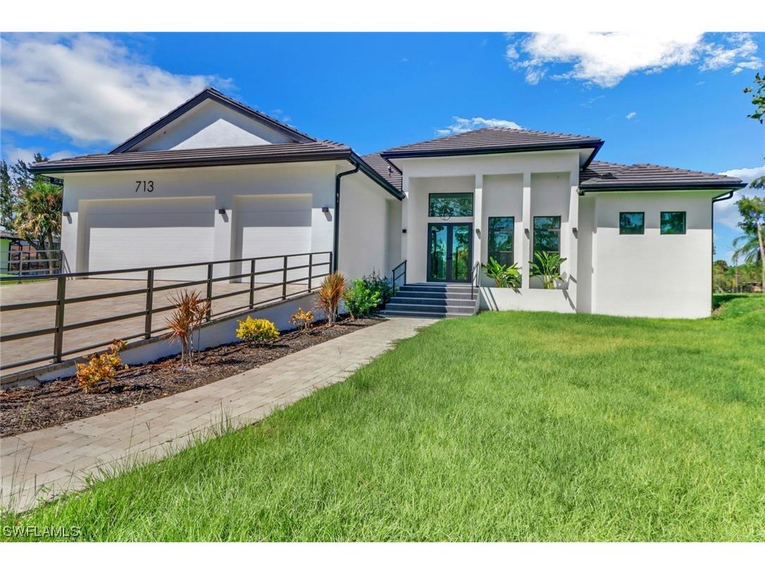 713 23rd Street SW Naples FL 34117 224003660 image1