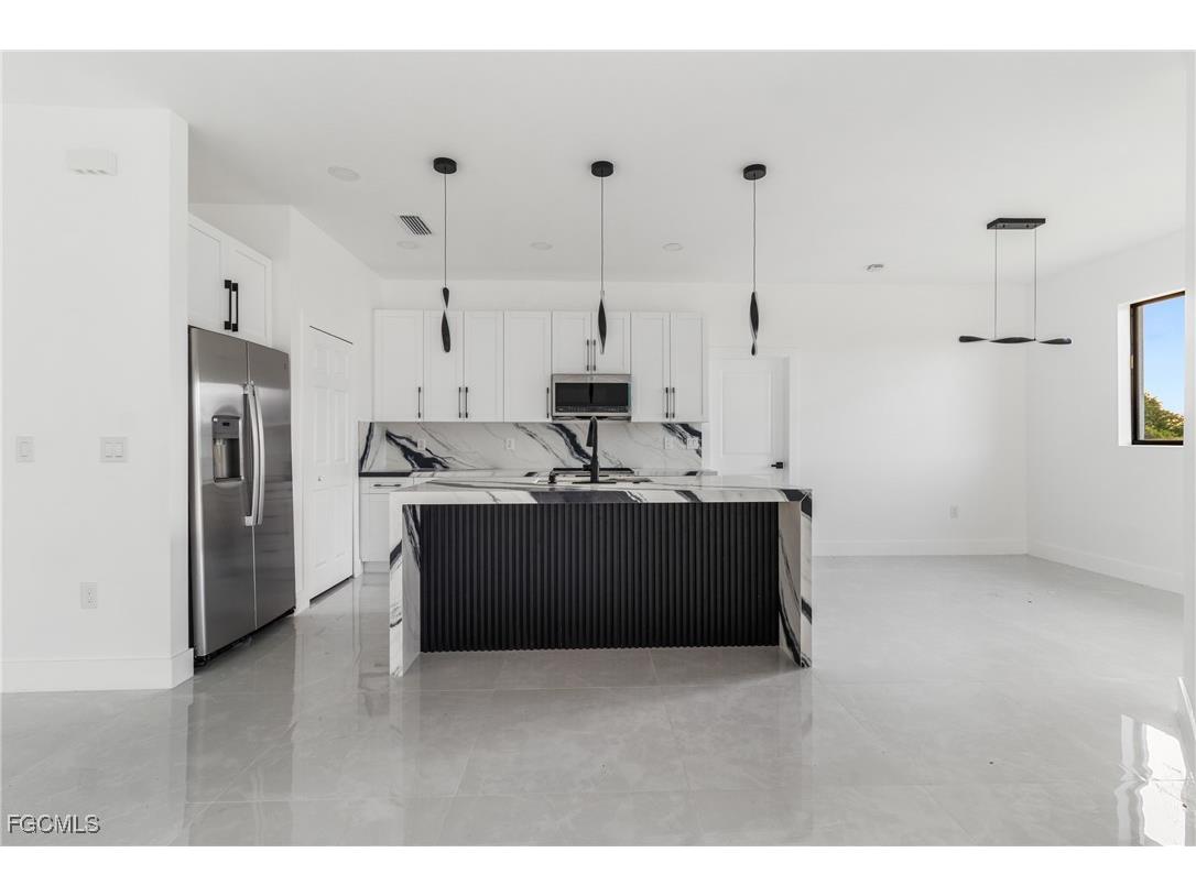 713 Camilla Street E Lehigh Acres FL 33974 2026002633 image9