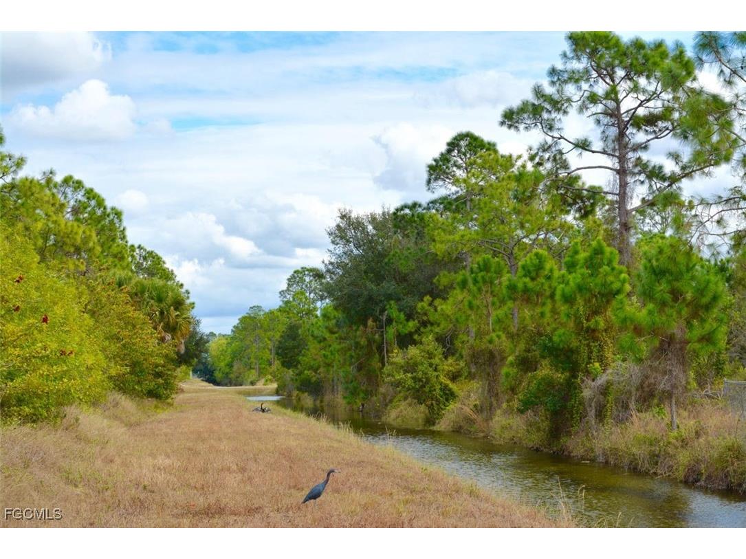 713 Colyer Street E Lehigh Acres FL 33974 2026005314 image12