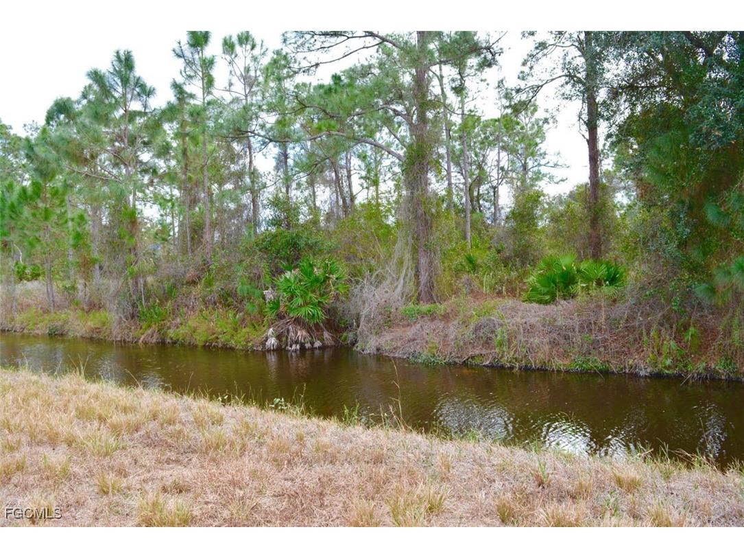 713 Colyer Street E Lehigh Acres FL 33974 2026005314 image14