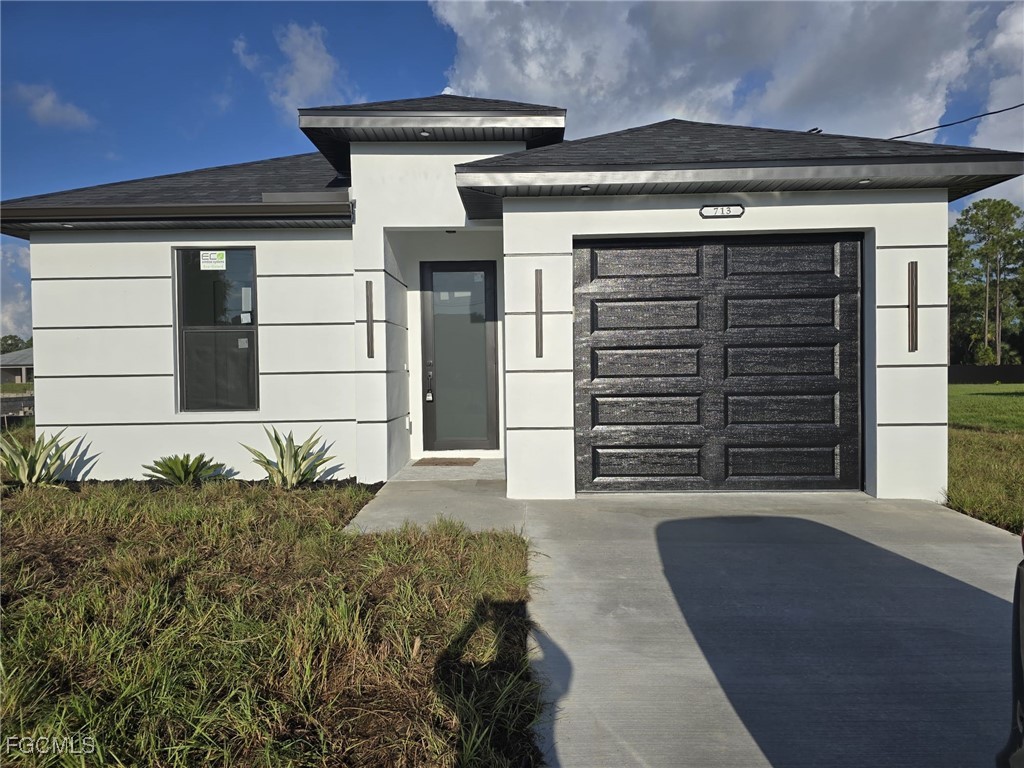 713 Desoto Avenue Lehigh Acres FL 33972 2025007052 image1