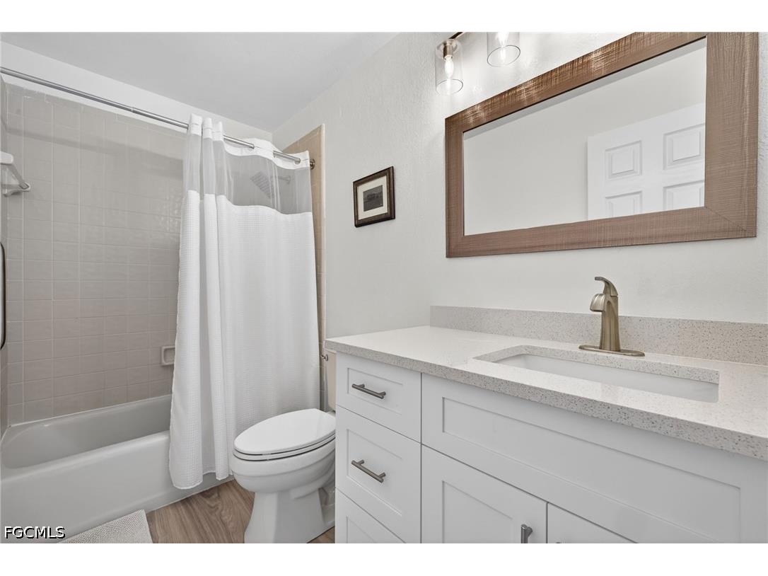 713 Durion Court Sanibel FL 33957 2026023184 image13