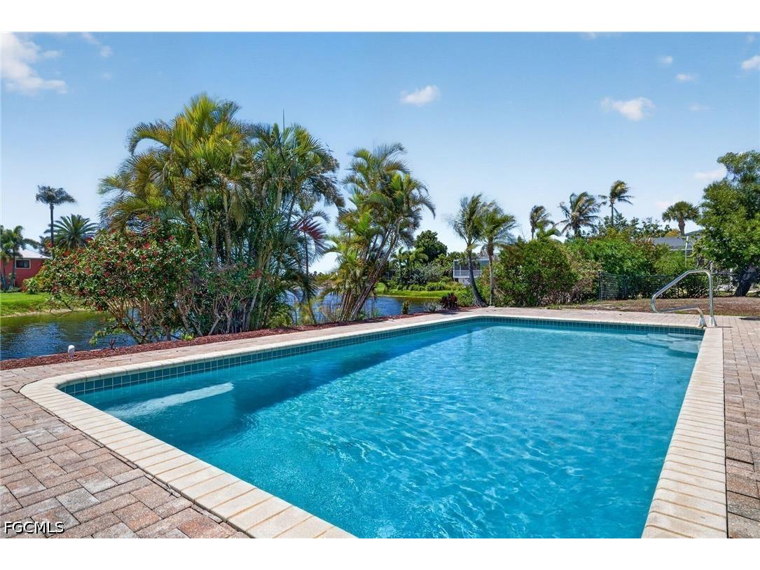 713 Durion Court Sanibel FL 33957 2026023184 image21