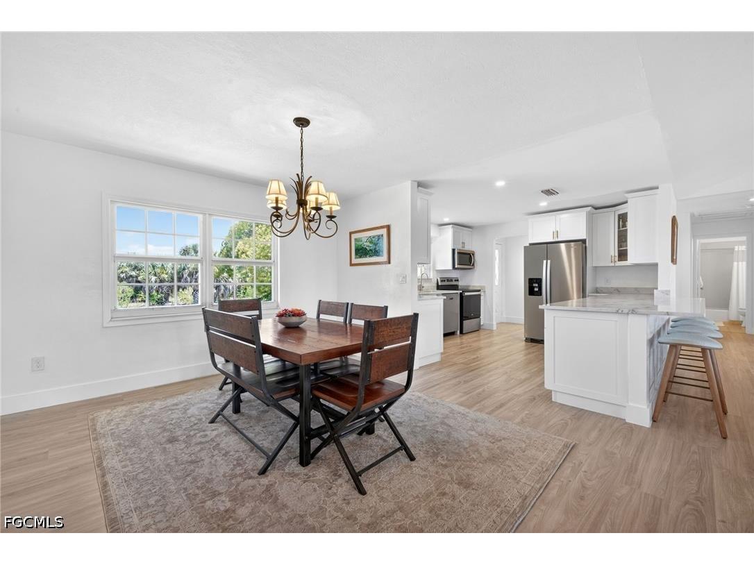 713 Durion Court Sanibel FL 33957 2026023184 image7