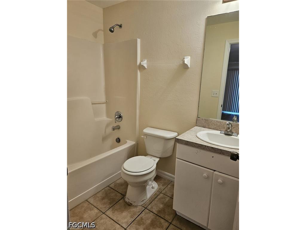 713 Jenna Avenue S Lehigh Acres FL 33973 2026022940 image5