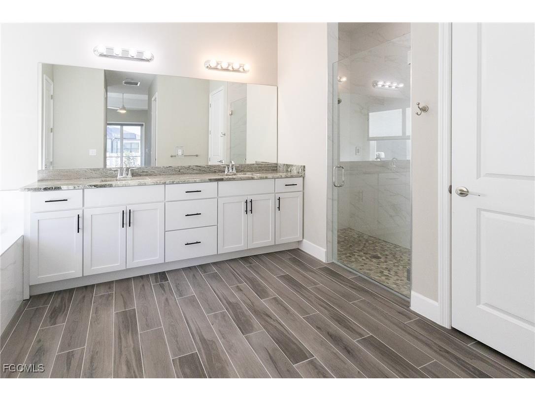 713 NW 37th Avenue Cape Coral FL 33993 2026005000 image30