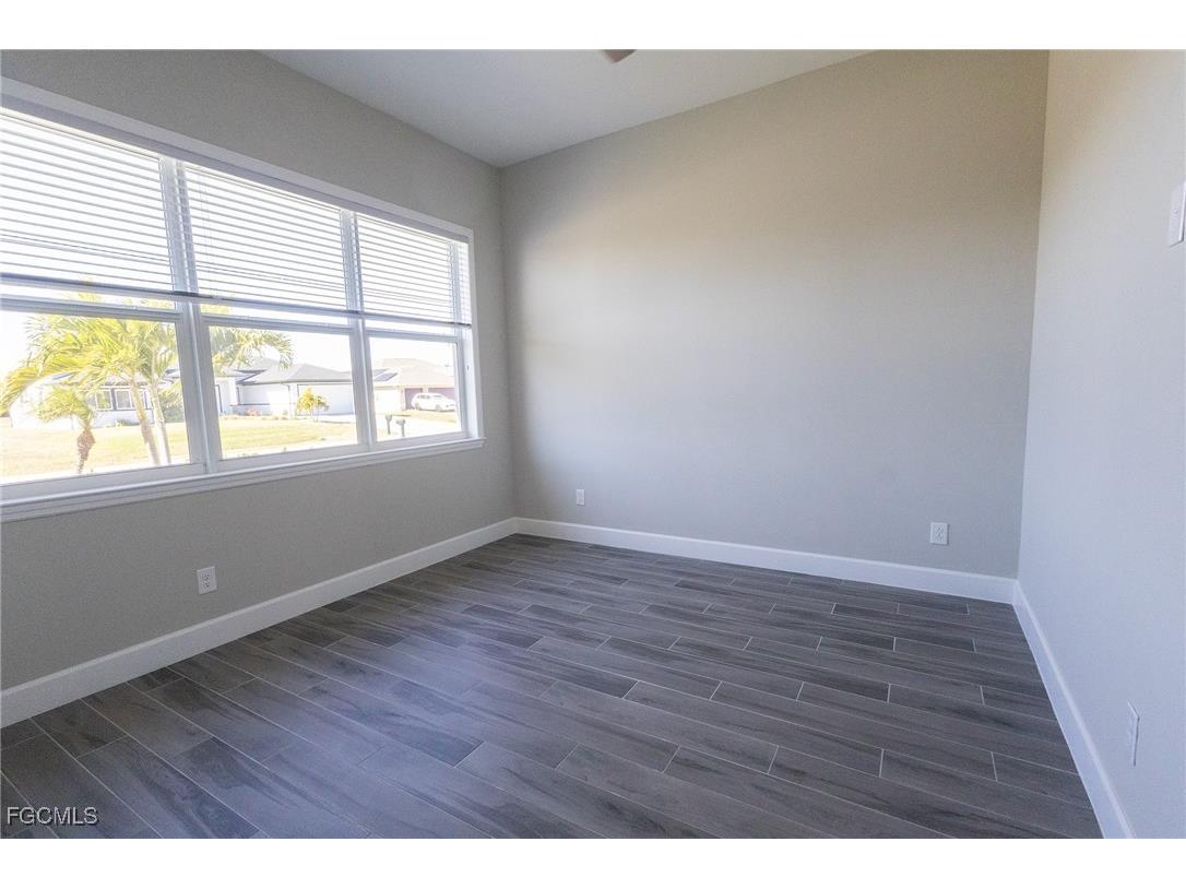 713 NW 37th Avenue Cape Coral FL 33993 2026005000 image38