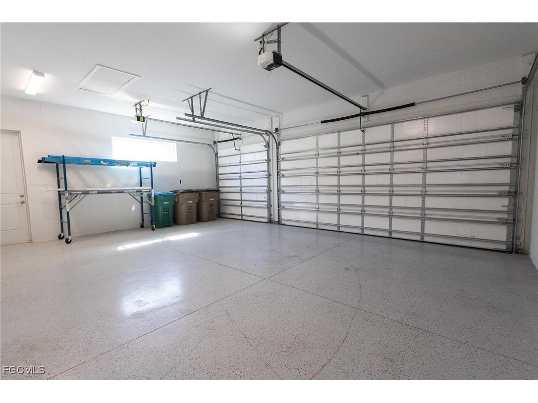 713 NW 37th Avenue Cape Coral FL 33993 2026005000 image44