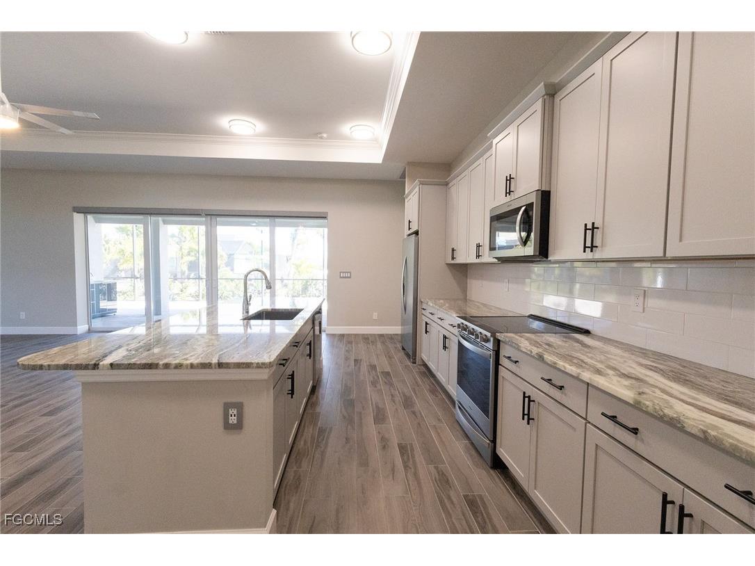 713 NW 37th Avenue Cape Coral FL 33993 2026005000 image9