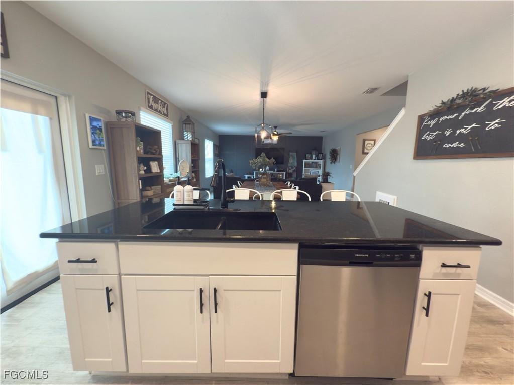 713 NW 37th Place Cape Coral FL 33993 2025012854 image20