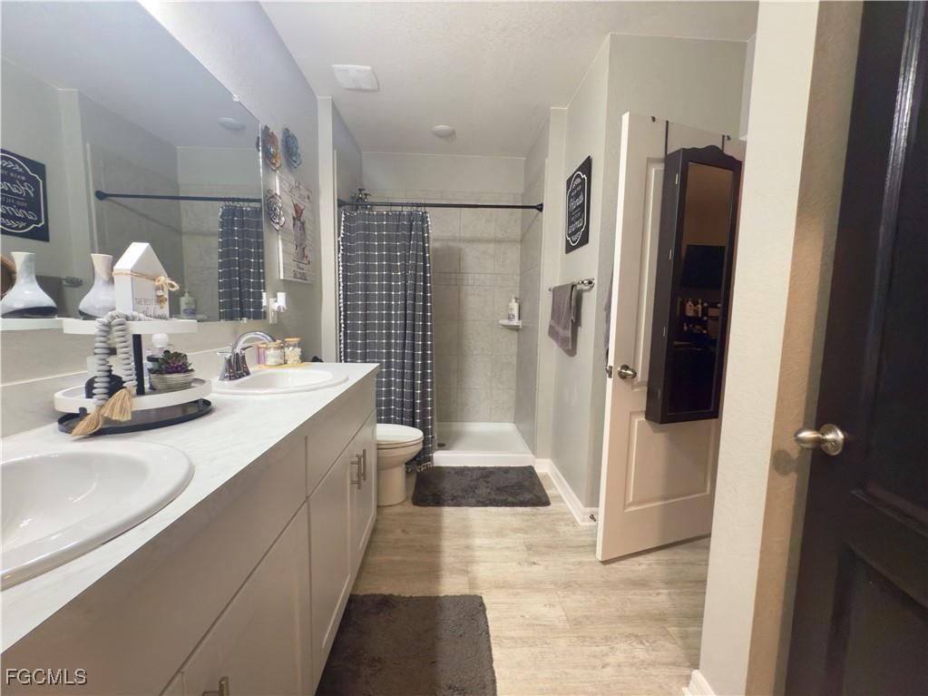 713 NW 37th Place Cape Coral FL 33993 2025012854 image7