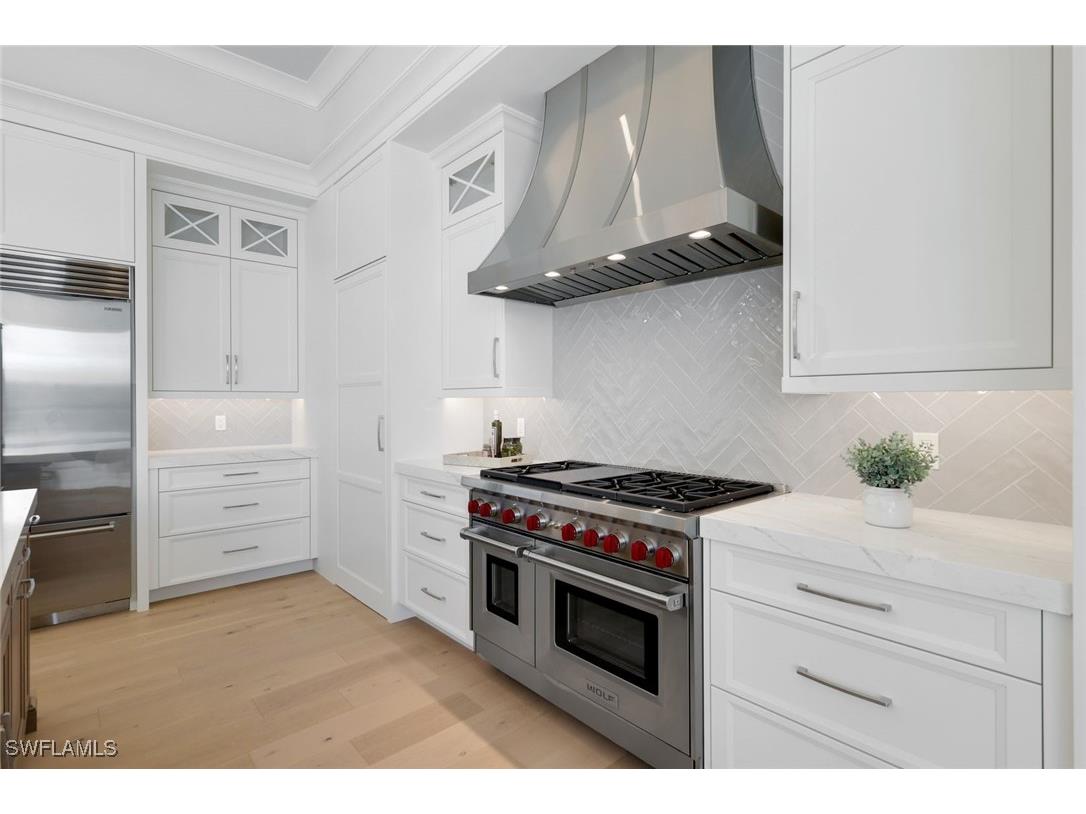 713 Nautilus Court Marco Island FL 34145 225022183 image1