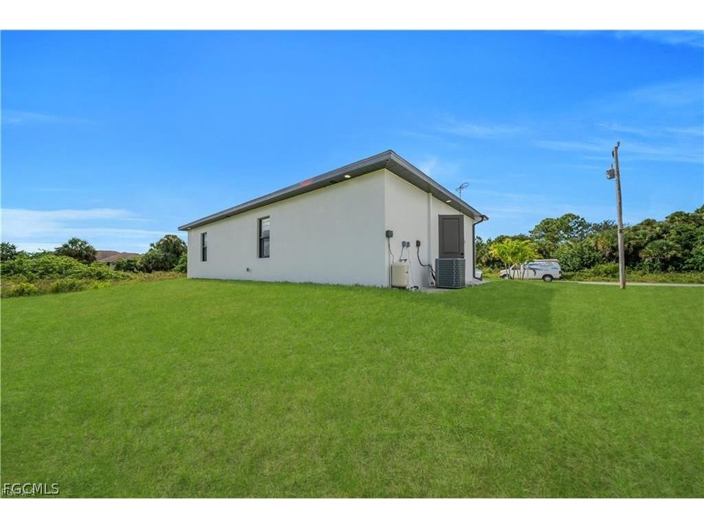 713 Roma Avenue S Lehigh Acres FL 33974 2026006689 image25