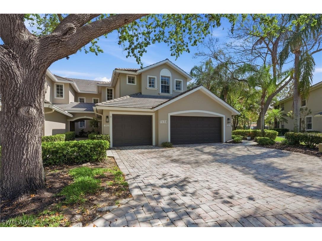7134 Blue Juniper Court #202 Naples FL 34109 226011469 image1