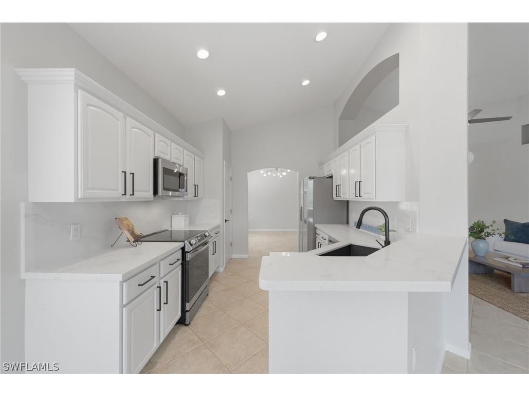 7134 Blue Juniper Court #202 Naples FL 34109 226011469 image4
