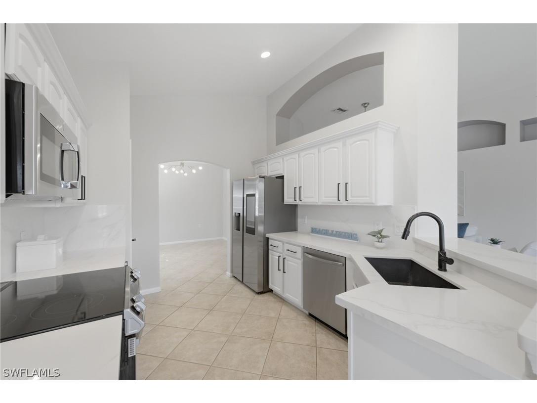 7134 Blue Juniper Court #202 Naples FL 34109 226011469 image5