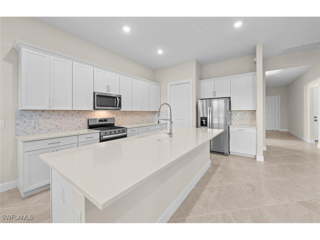 7136 Chapel Creek Lane North Fort Myers FL 33917 226005928 image16