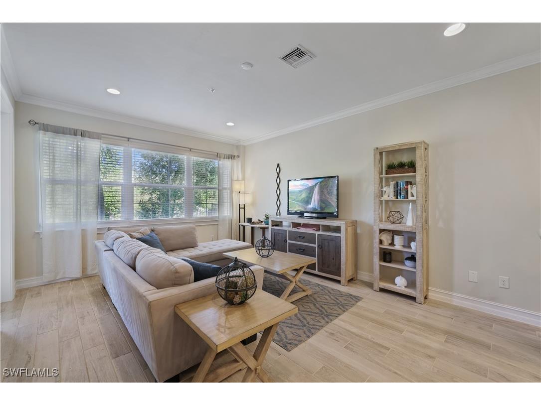 7139 Greenwood Park Circle #12 Fort Myers FL 33967 225063565 image4