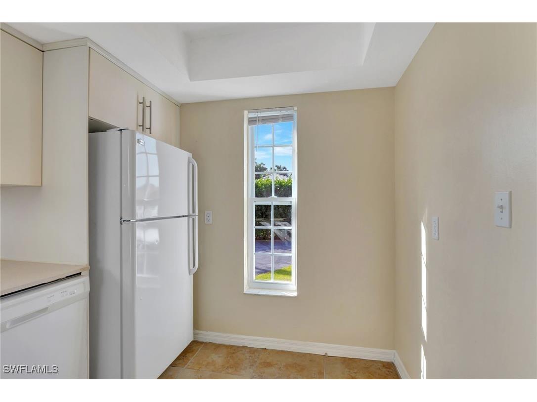 714 111th Avenue N Naples FL 34108 225080017 image5