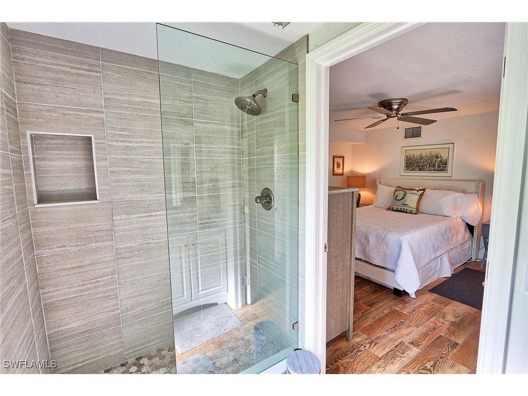 714 11th Street N Naples FL 34102 225080215 image21