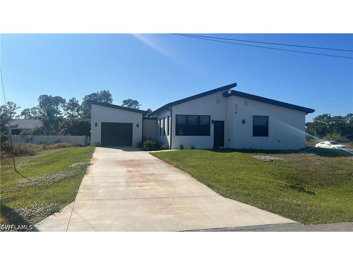 714 Chambers Street E Lehigh Acres FL 33974 226012763 image1