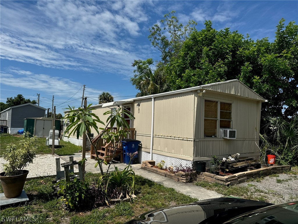 714 Higgins Road North Fort Myers FL 33917 224049617 image1