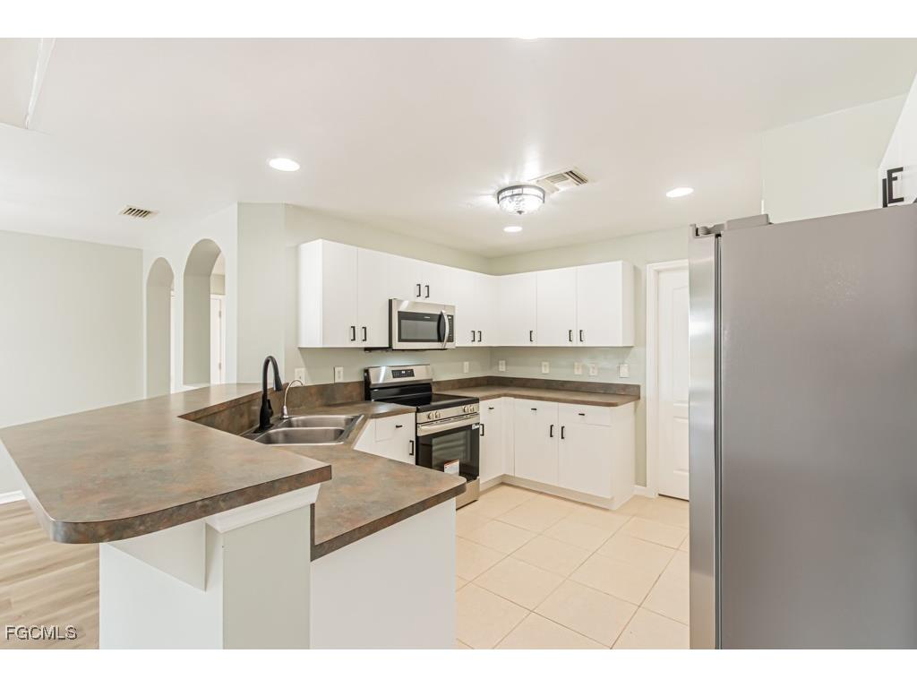 714 Knox Avenue S Lehigh Acres FL 33974 2025021043 image7