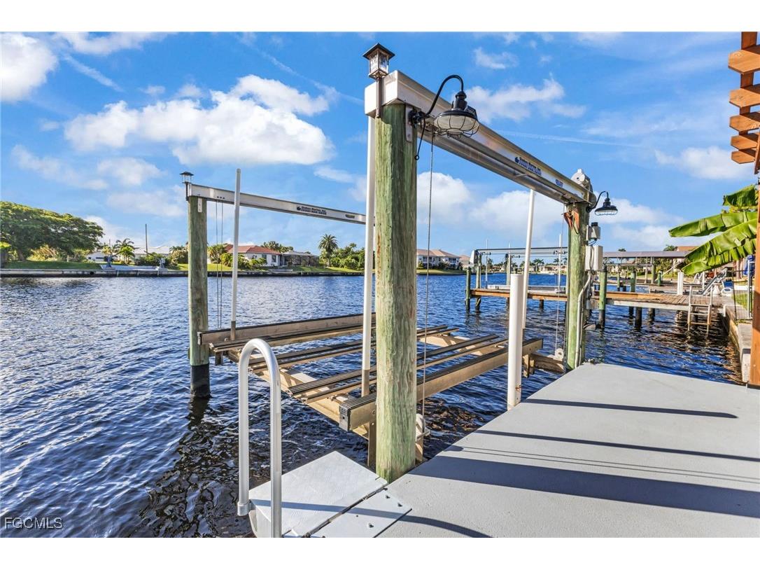 714 SE 43rd Street Cape Coral FL 33904 2025014636 image38