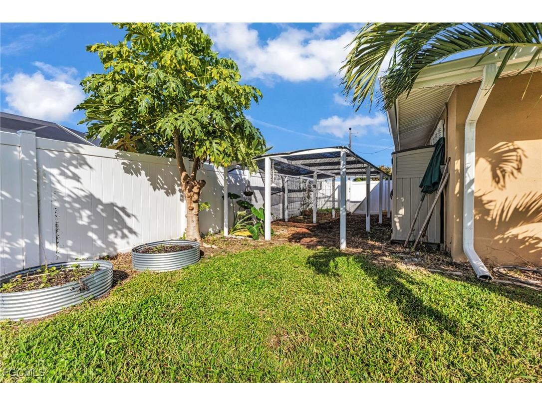 714 SE 43rd Street Cape Coral FL 33904 2025014636 image39