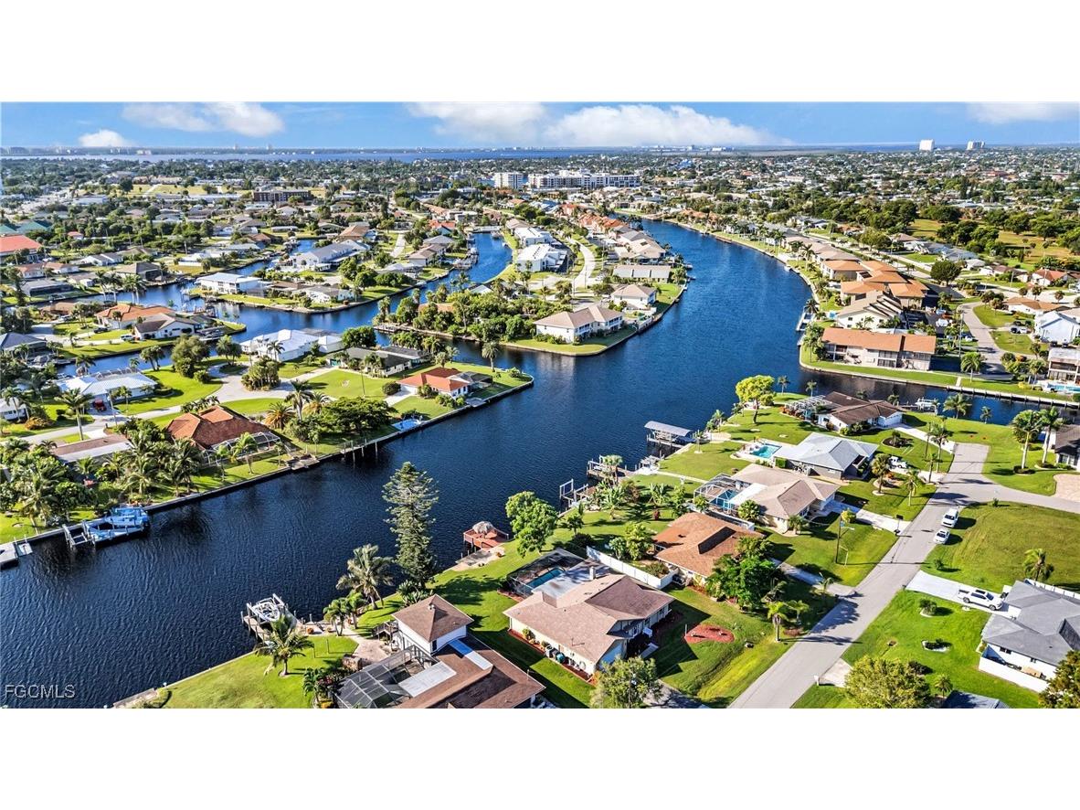 714 SE 43rd Street Cape Coral FL 33904 2025014636 image46