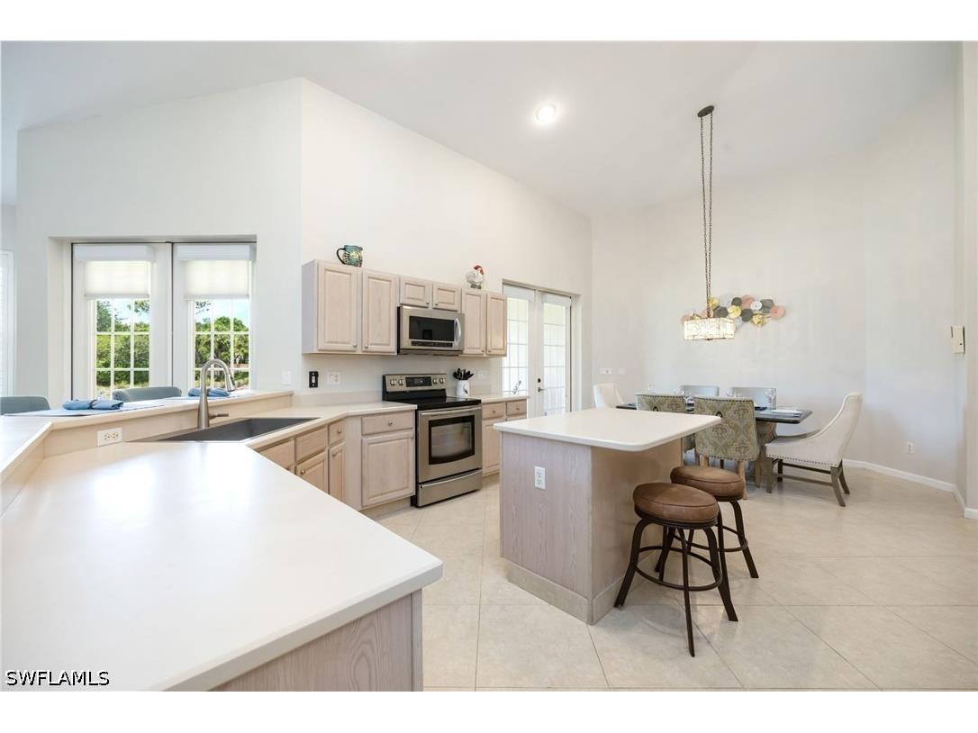 7143 Sugar Magnolia Court Naples FL 34109 226016400 image3