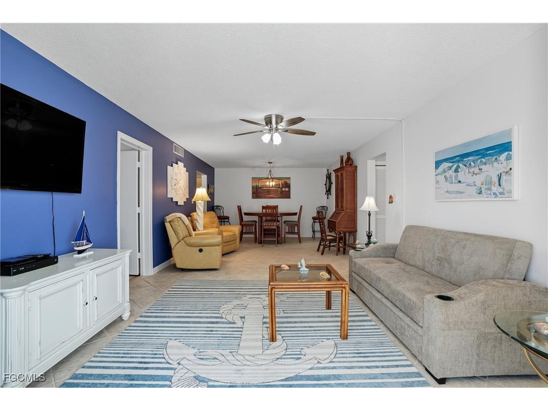 7146 Estero Boulevard #212 Fort Myers Beach FL 33931 2025013105 image10