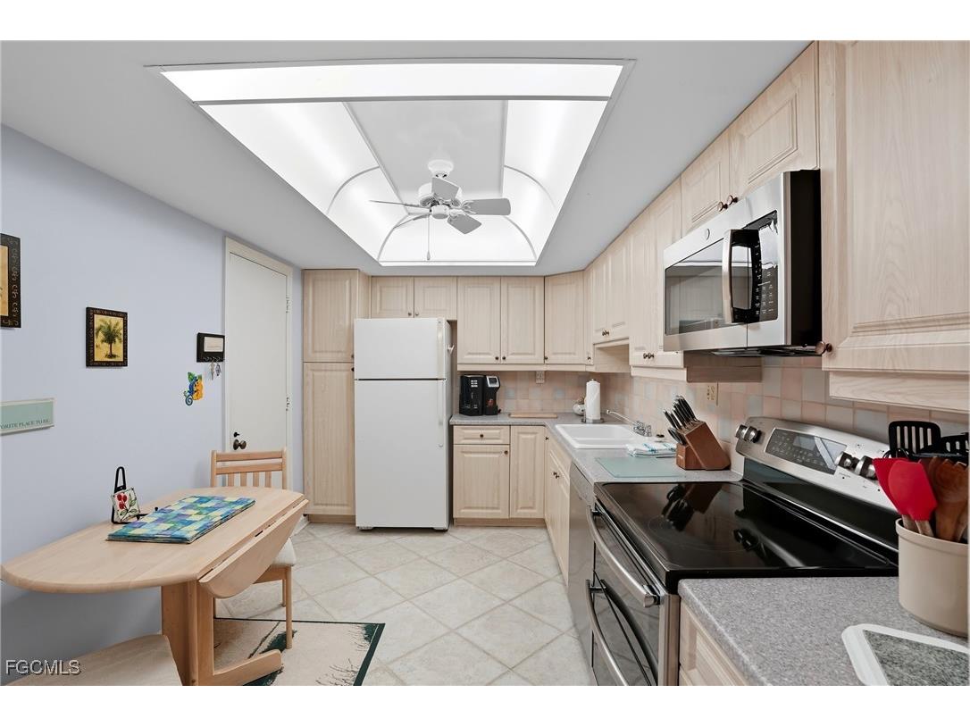 7146 Estero Boulevard #212 Fort Myers Beach FL 33931 2025013105 image13