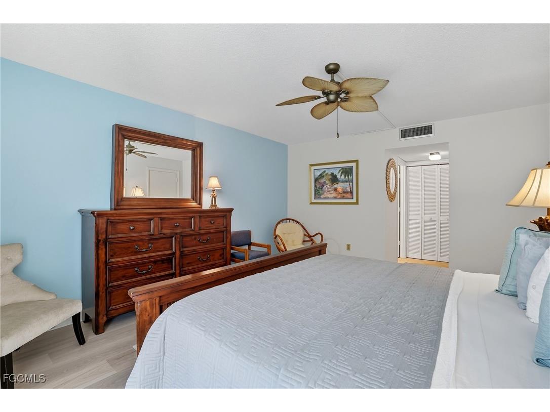 7146 Estero Boulevard #212 Fort Myers Beach FL 33931 2025013105 image17
