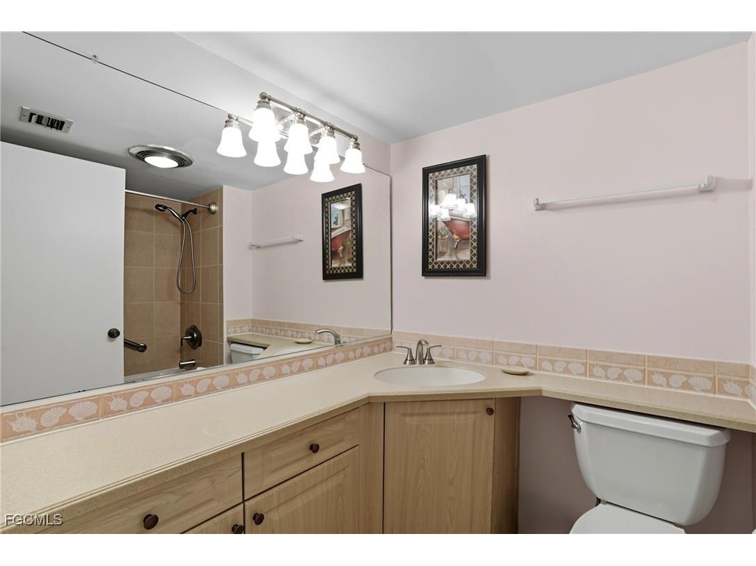 7146 Estero Boulevard #212 Fort Myers Beach FL 33931 2025013105 image18