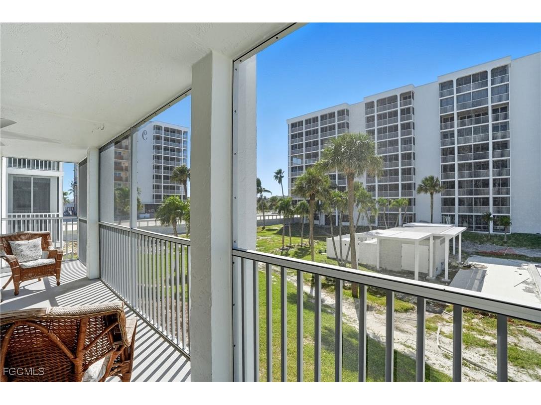 7146 Estero Boulevard #212 Fort Myers Beach FL 33931 2025013105 image27