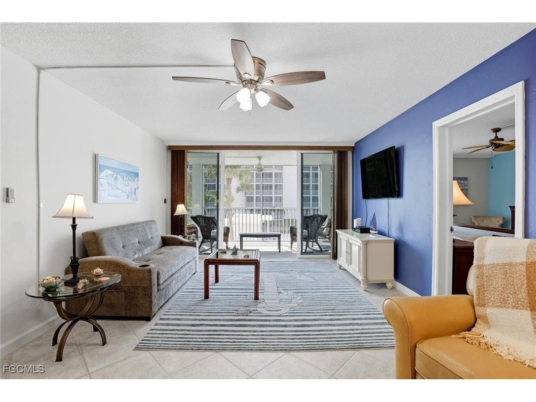 7146 Estero Boulevard #212 Fort Myers Beach FL 33931 2025013105 image5